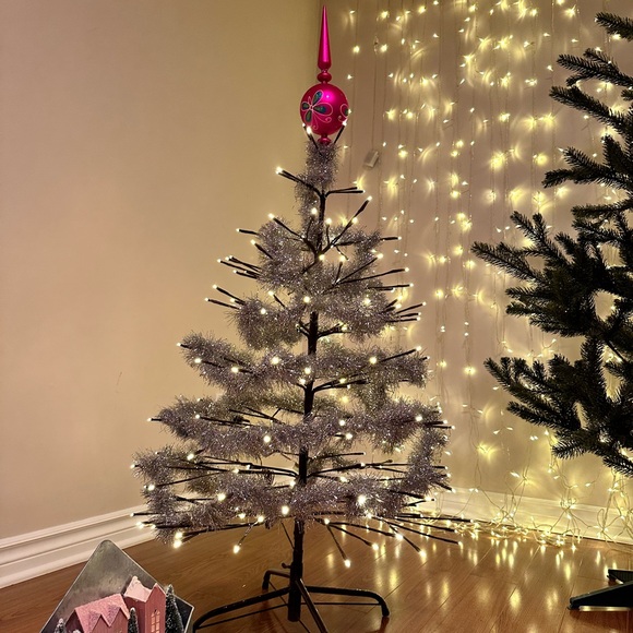 Christmas Tree Top Bright Pink Holiday Ornament with Floral Design - Picture 7 of 14